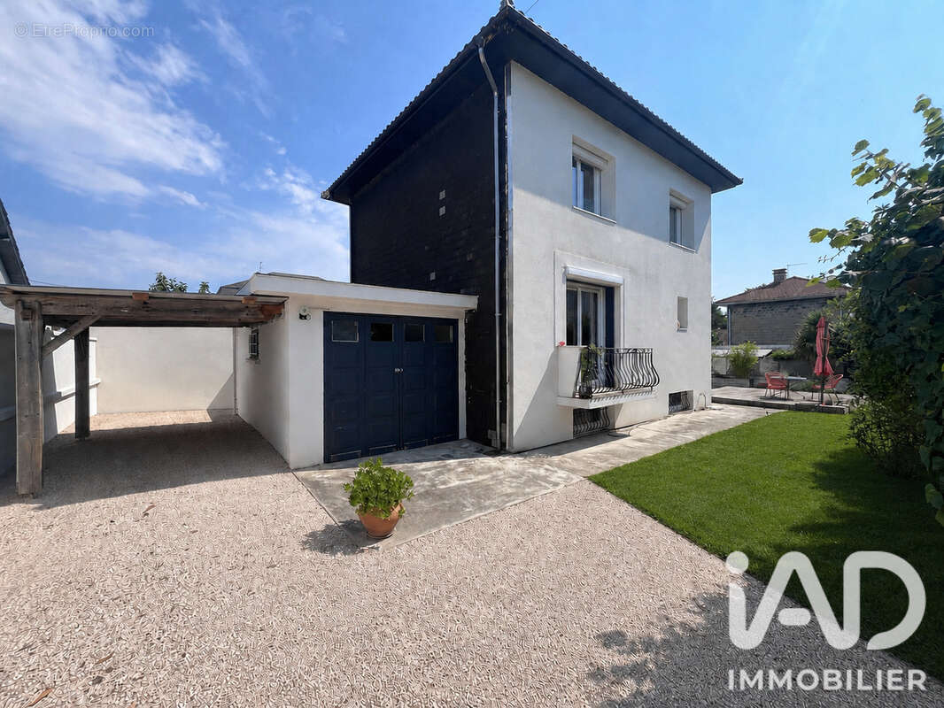 Maison 90 m² à Odos  - photo 2