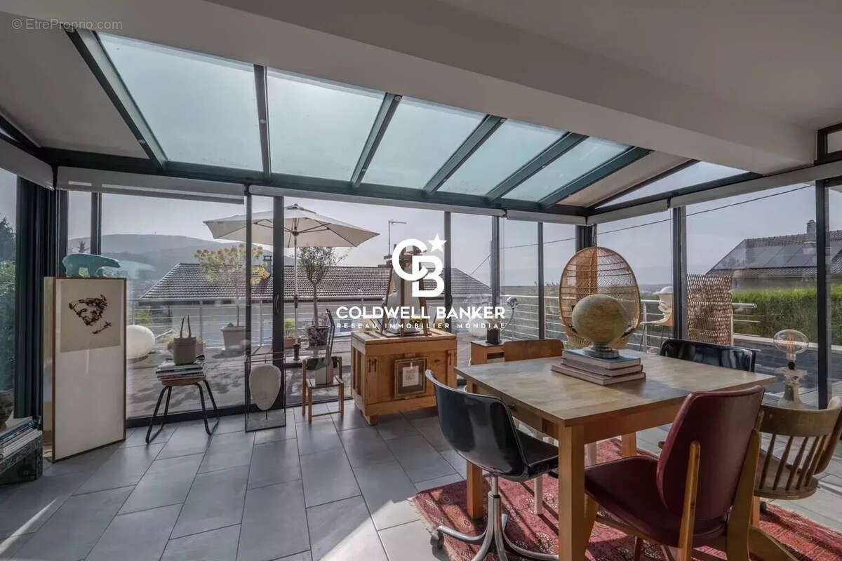 Maison à VETRAZ-MONTHOUX