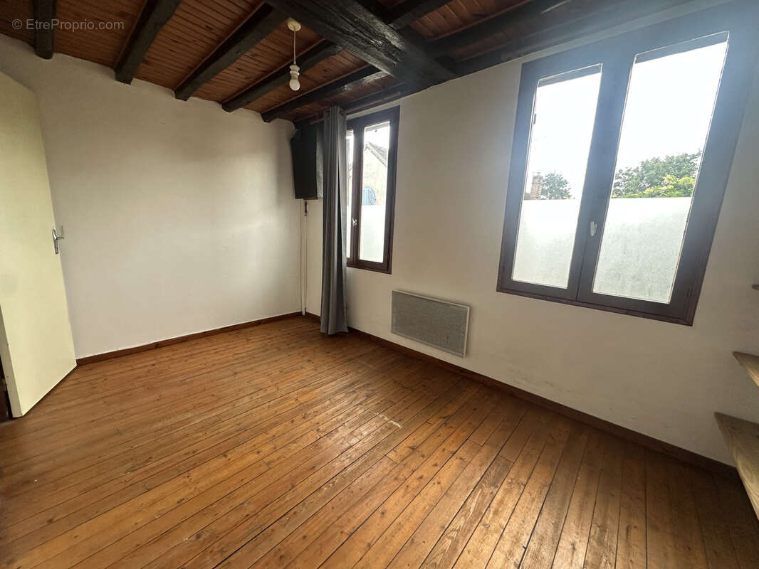 Appartement à HOUDAN