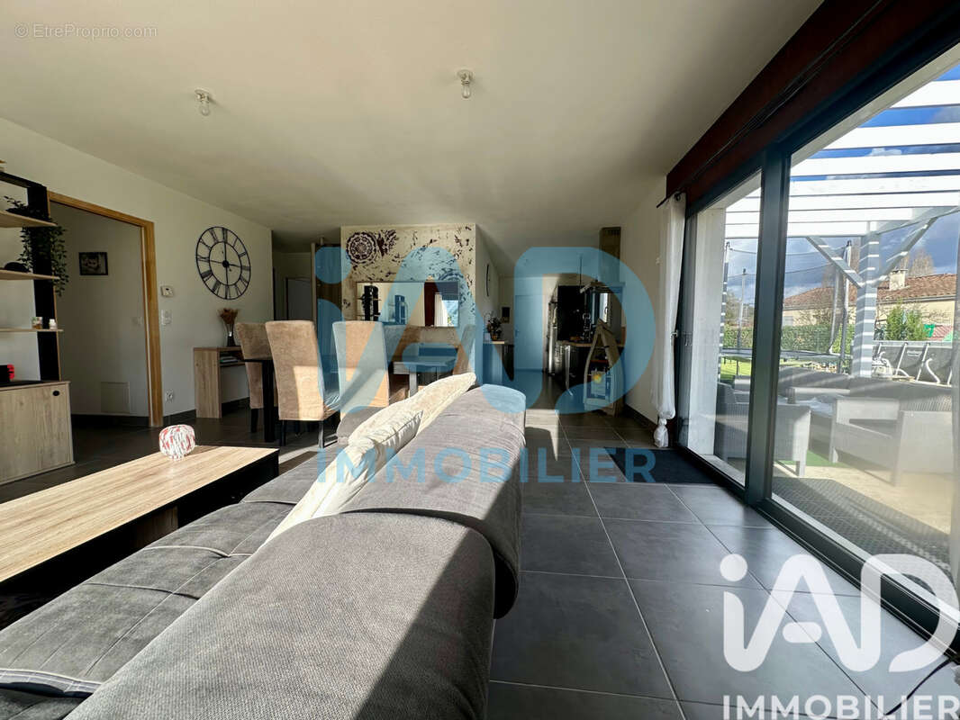 Photo 5 - Maison à THENAC