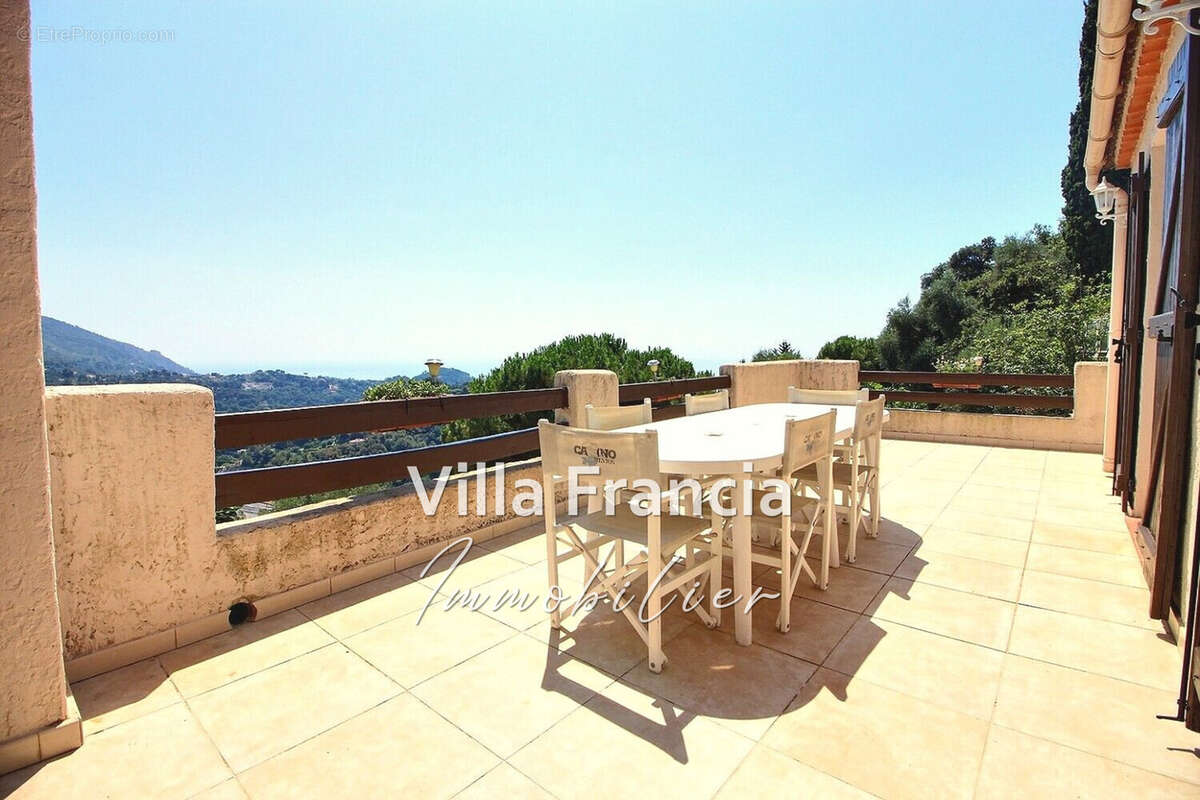 Maison à SAINTE-AGNES