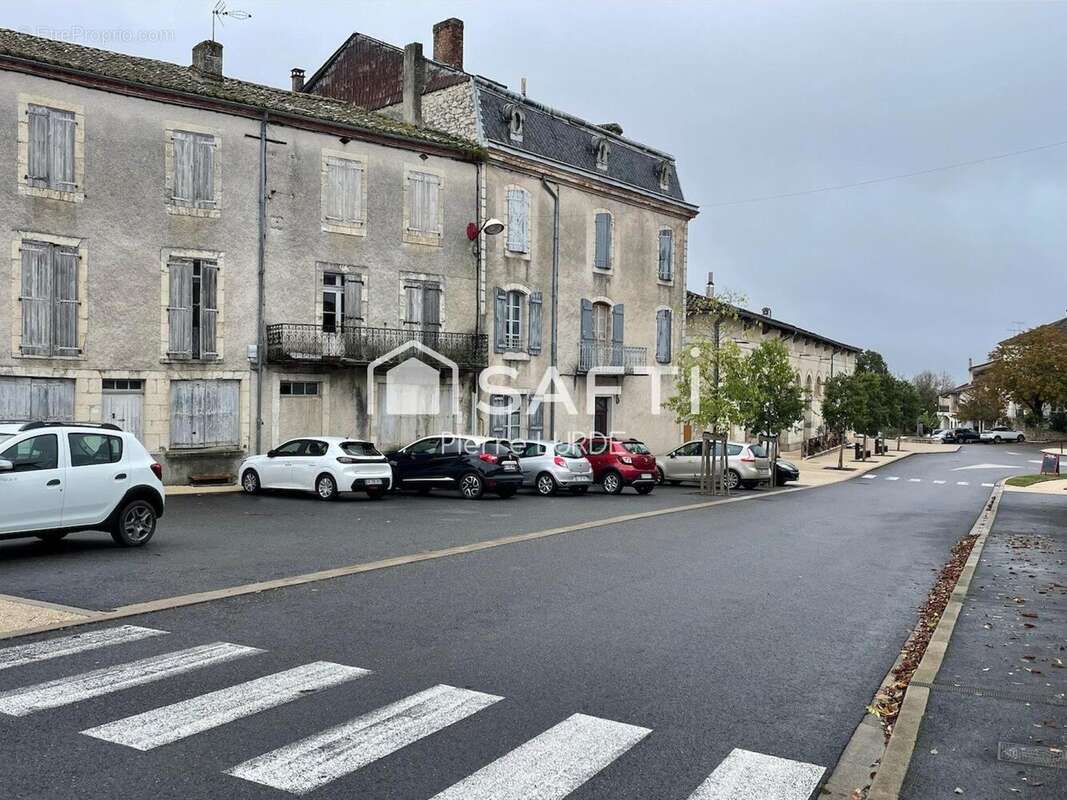 Photo 2 - Maison à PUYLAROQUE