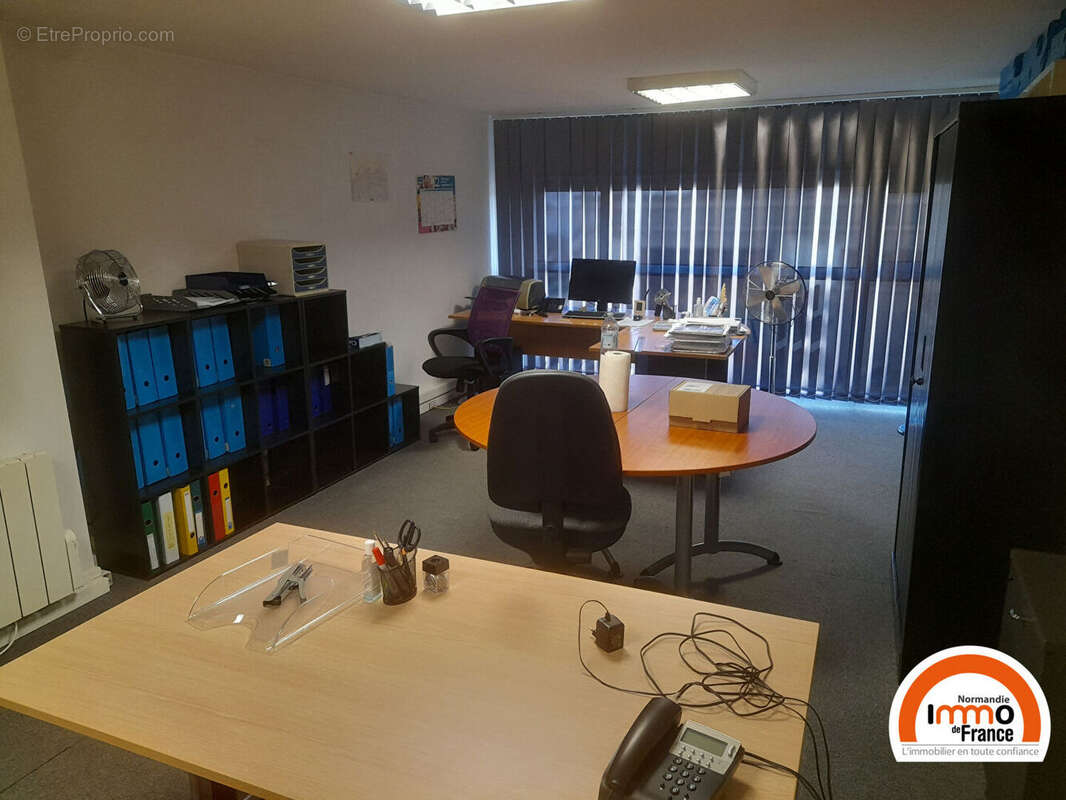 Local commercial Rouen 55 m2 - photo 2