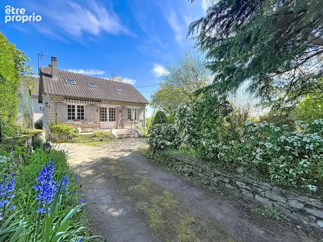Propriété composée de deux maisons et ses annexes - photo 3