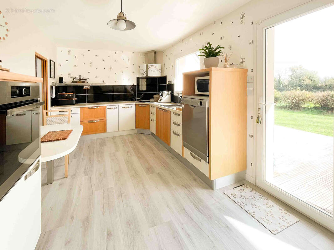 Maison à LOGONNA-DAOULAS