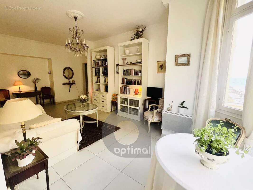 Appartement à MENTON
