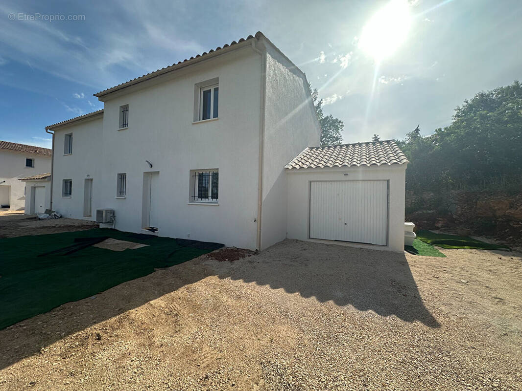 Maison à SAINT-MAXIMIN-LA-SAINTE-BAUME