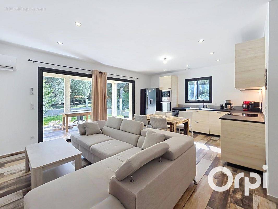 Maison à SERRA-DI-FIUMORBO