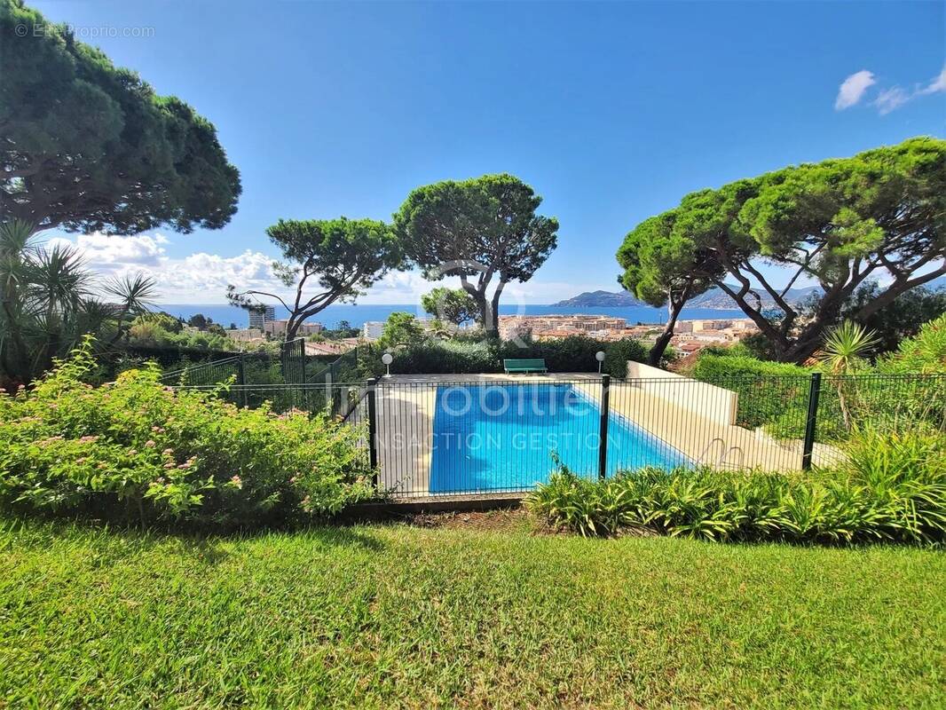 Appartement à CANNES