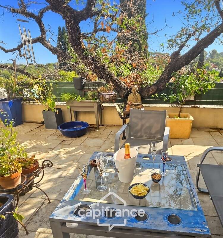 Appartement à HYERES