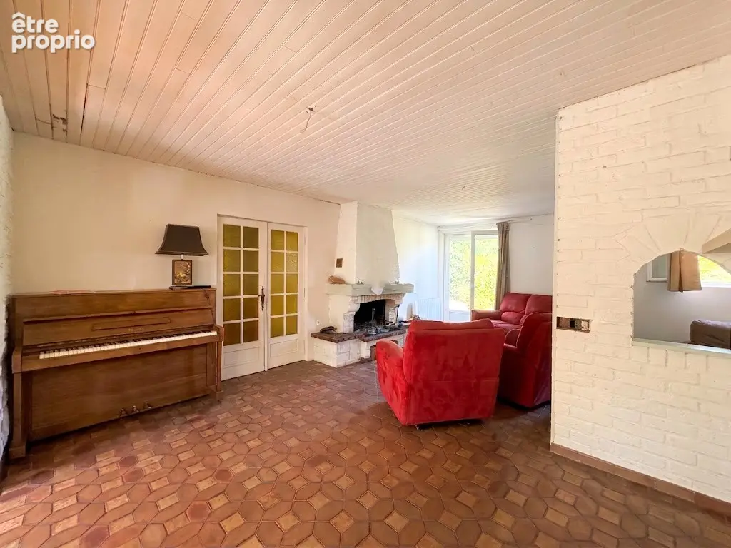 Une charmante maison avec dépendance à deux pas du bourg de Veigné - photo 3
