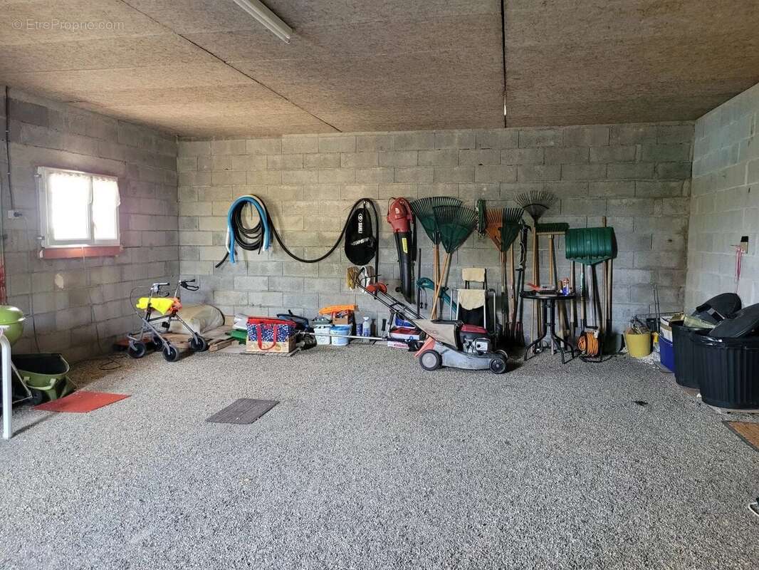 Charmante maison de plain-pied, avec piscine et garage à 10 minutes de Cahors - photo 12