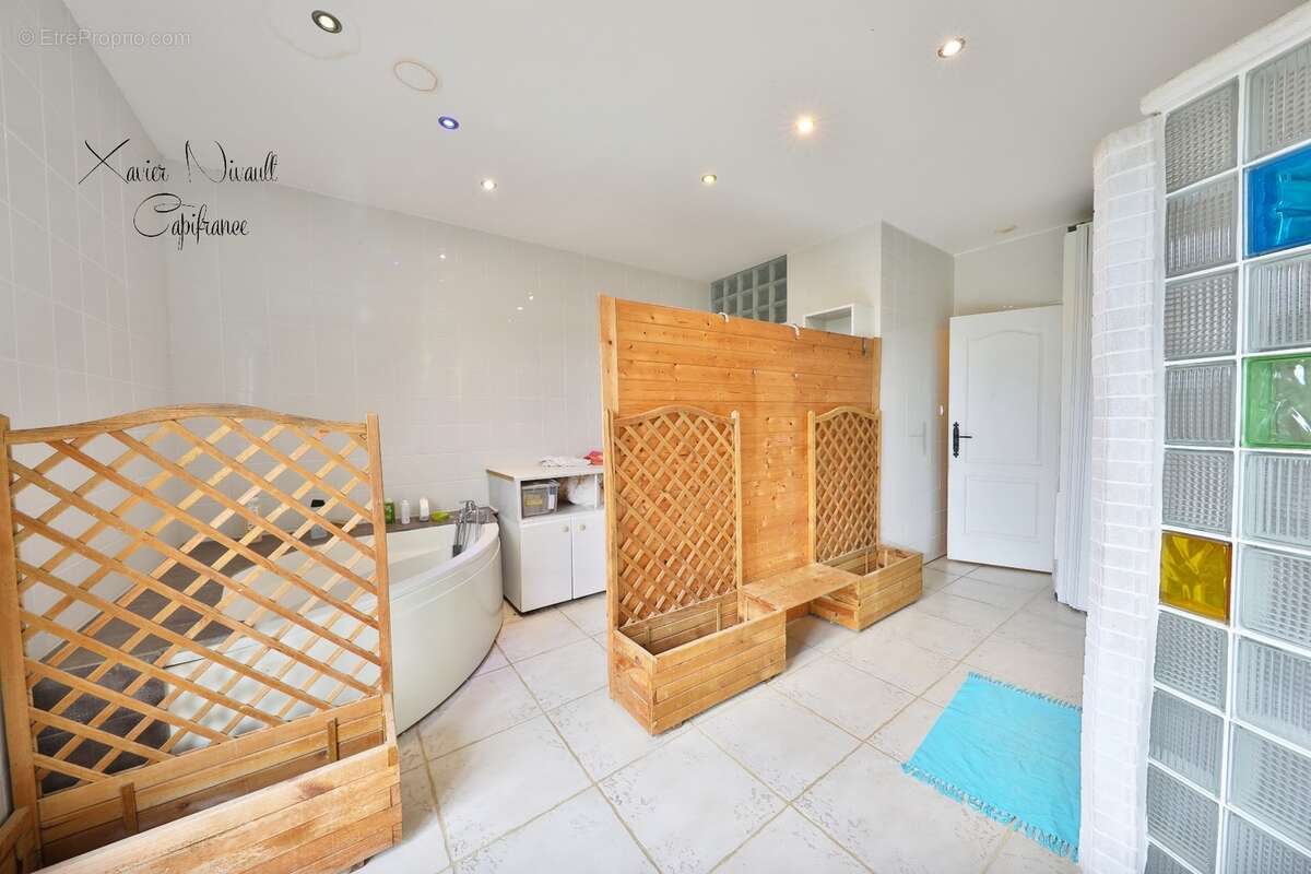 Maison à vendre 8 pièces proche de MANTENAY MONTLIN (01) - photo 13
