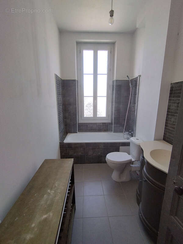 Maison à RUELLE-SUR-TOUVRE