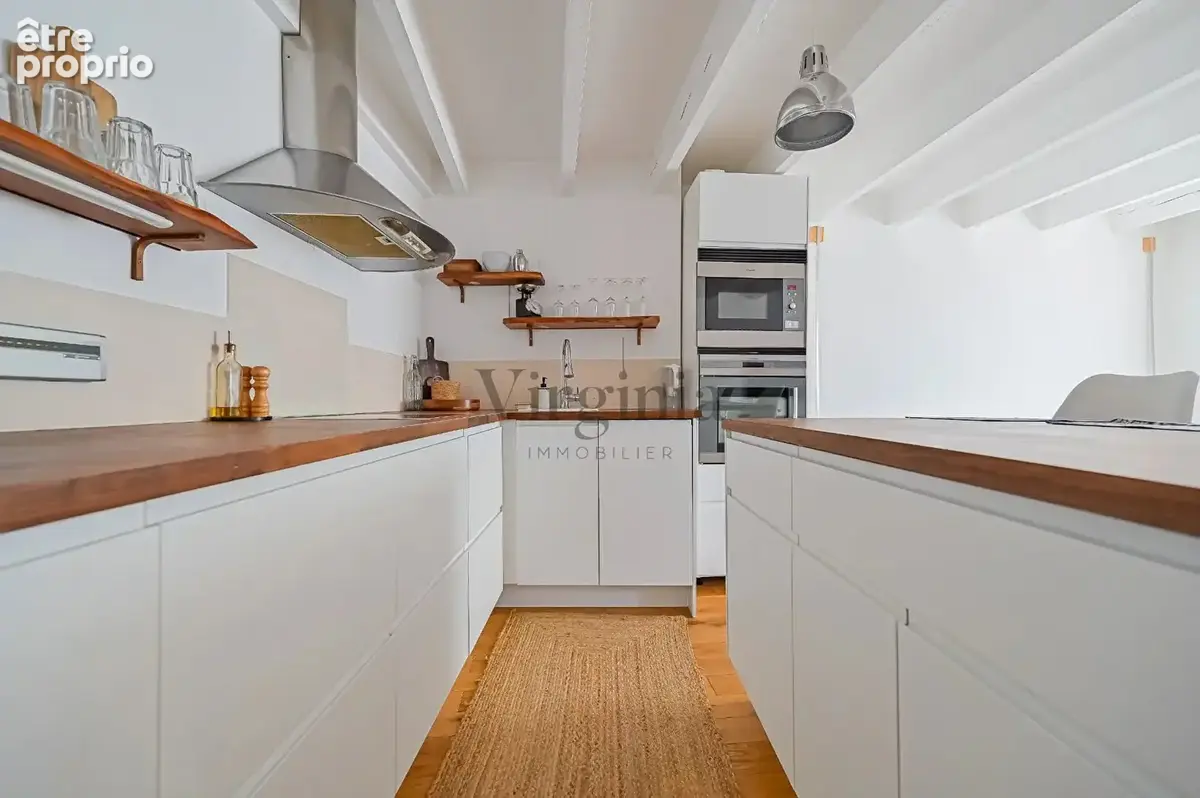Maison de ville en duplex - Garage - 2 chambres - À deux pas du métro et du marché - photo 4