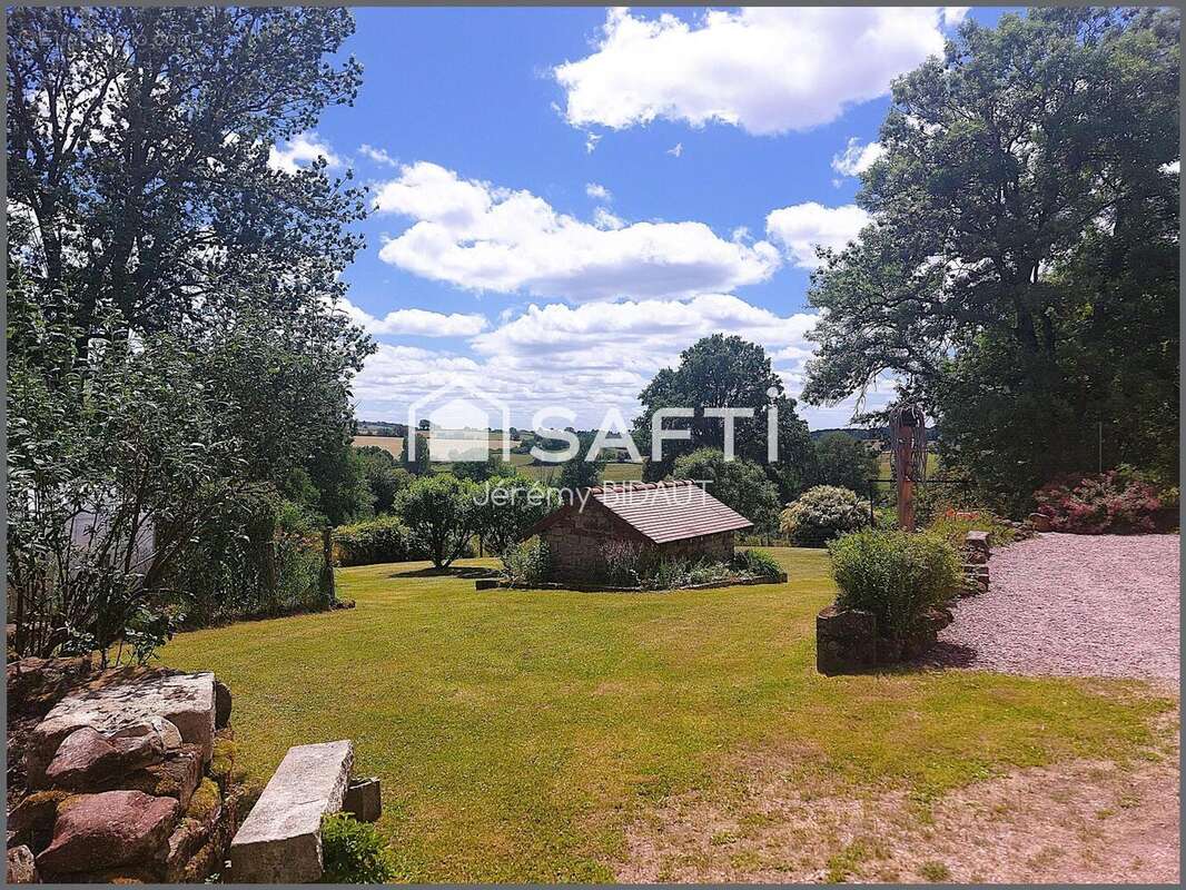 Maison 206 m² à Saint-Berain-Sous-Sanvignes  - photo 3