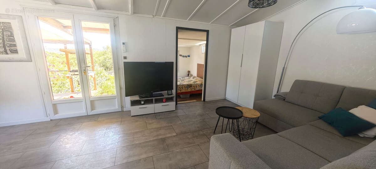 Maison 70 m² à Roquebrune-Sur-Argens  - photo 5