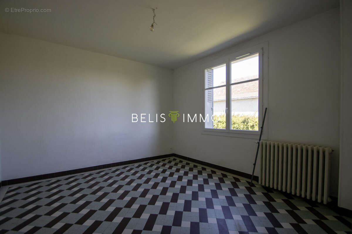 Maison à SAINT-MARTIN-LE-BEAU