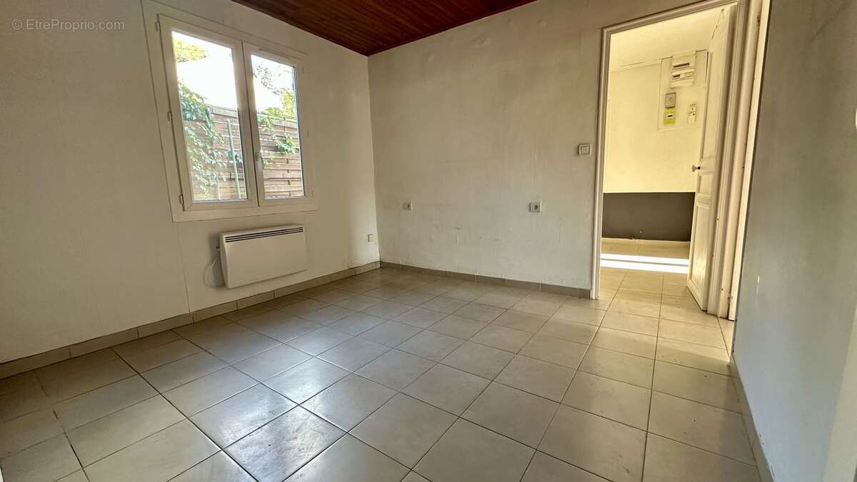 maison type 3 avec jardin ; calme ; proche centre - Maison à LA PENNE-SUR-HUVEAUNE