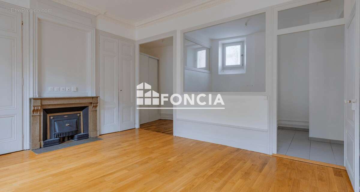 Appartement à LYON-1E