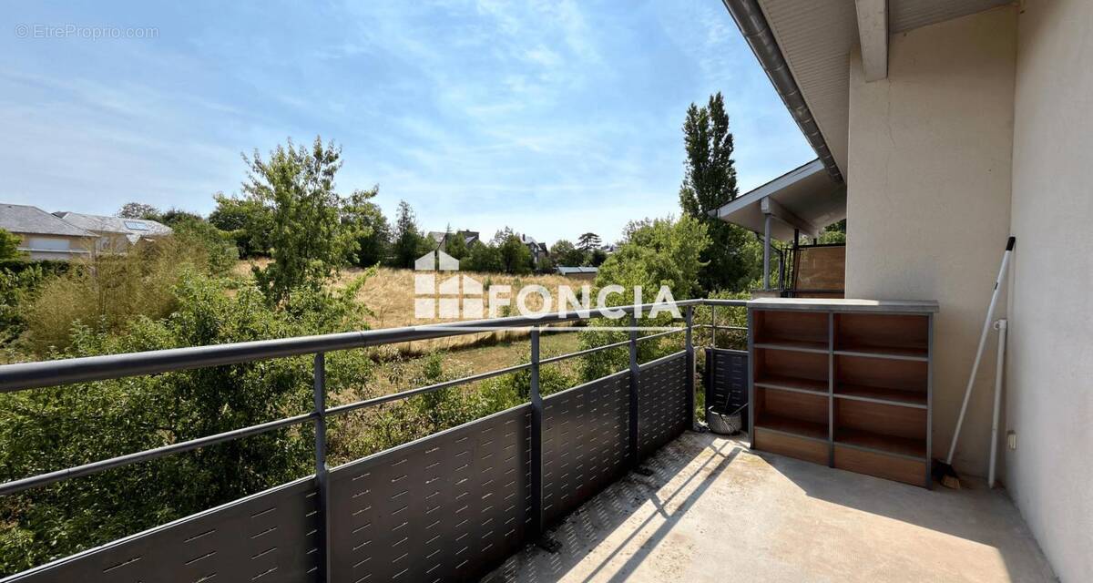 Appartement à ONET-LE-CHATEAU