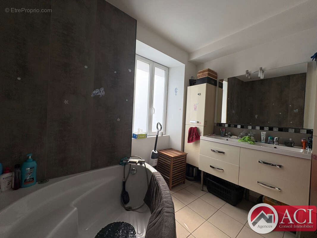 Maison à HENONVILLE