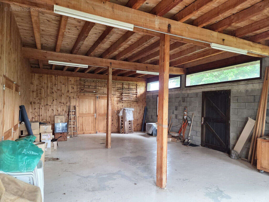 Ferme rénovée avec atelier d'artisan secteur St front - photo 19