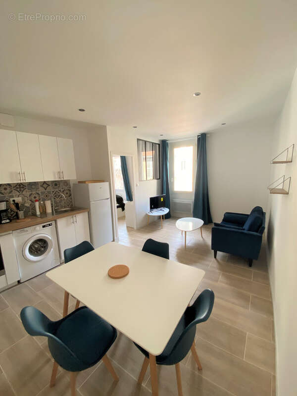 Appartement à MARSEILLE-5E