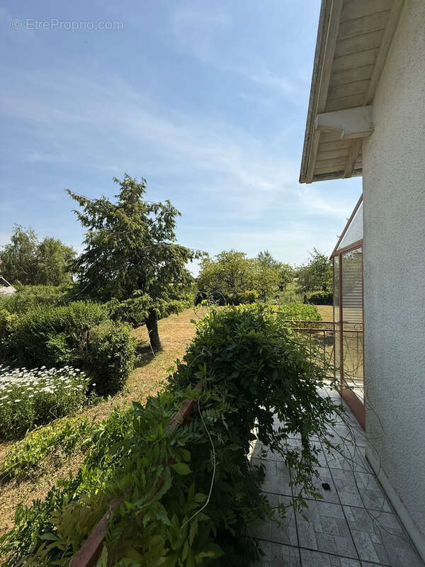 Maison à CERNY