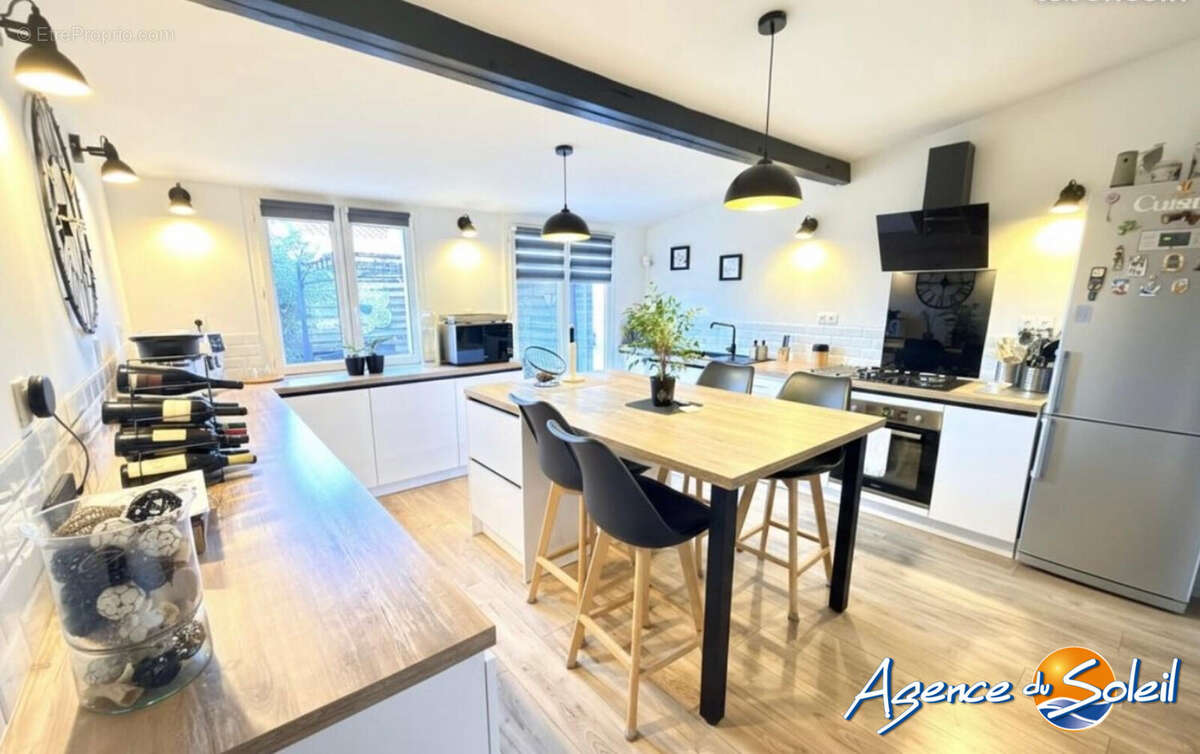 Maison 142 m² à Saint-Hippolyte  - photo 3