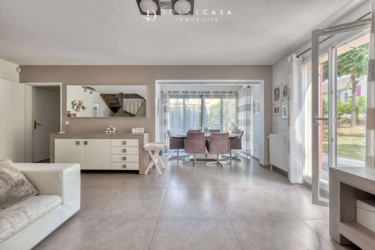 Maison à NEUILLY-PLAISANCE