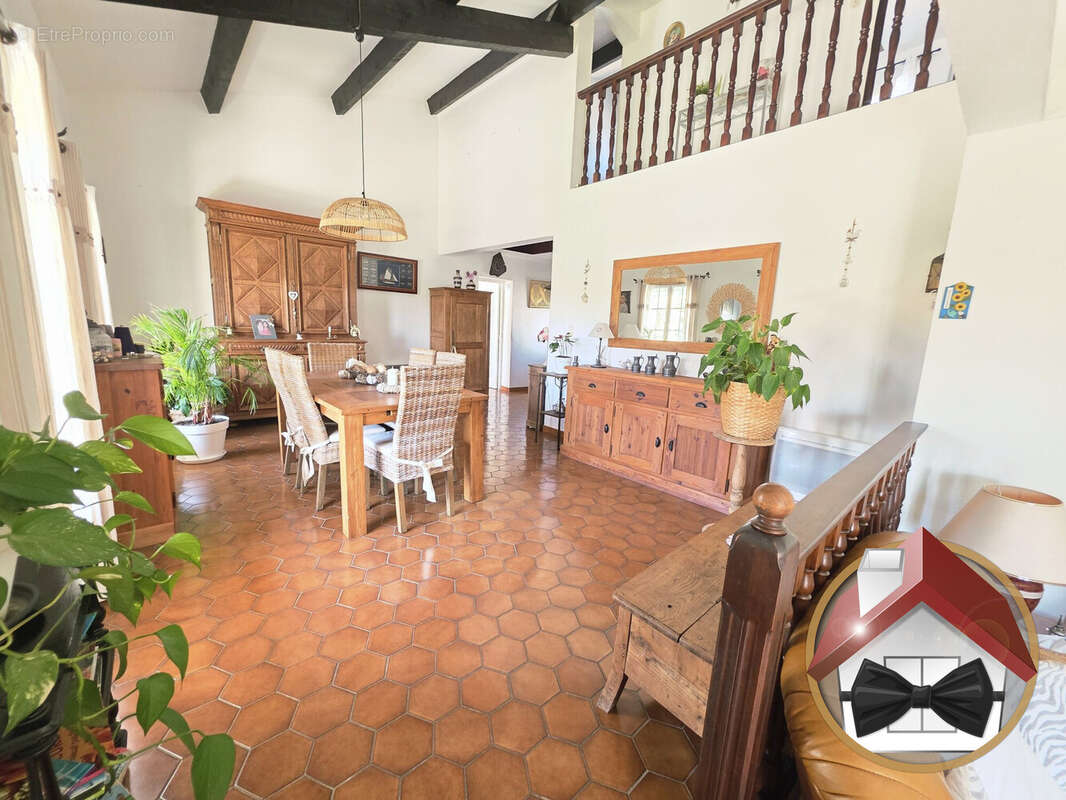 Maison à MEZE