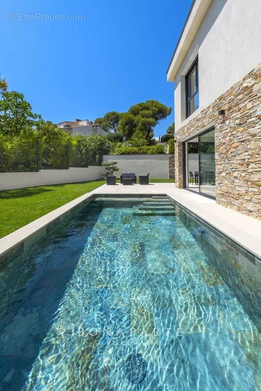 Maison à SAINT-RAPHAEL