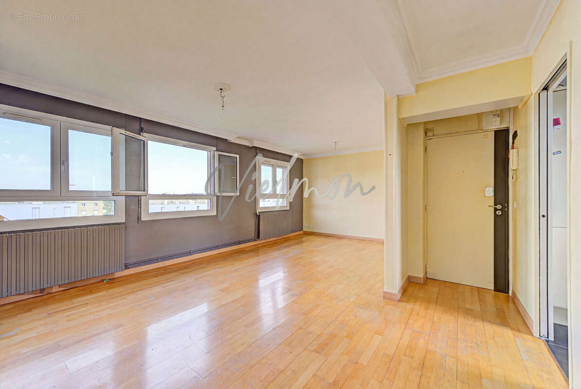 Appartement 4 pièces à vendre à Sartrouville - Dernier étage, lumineux et bien situé - photo 2