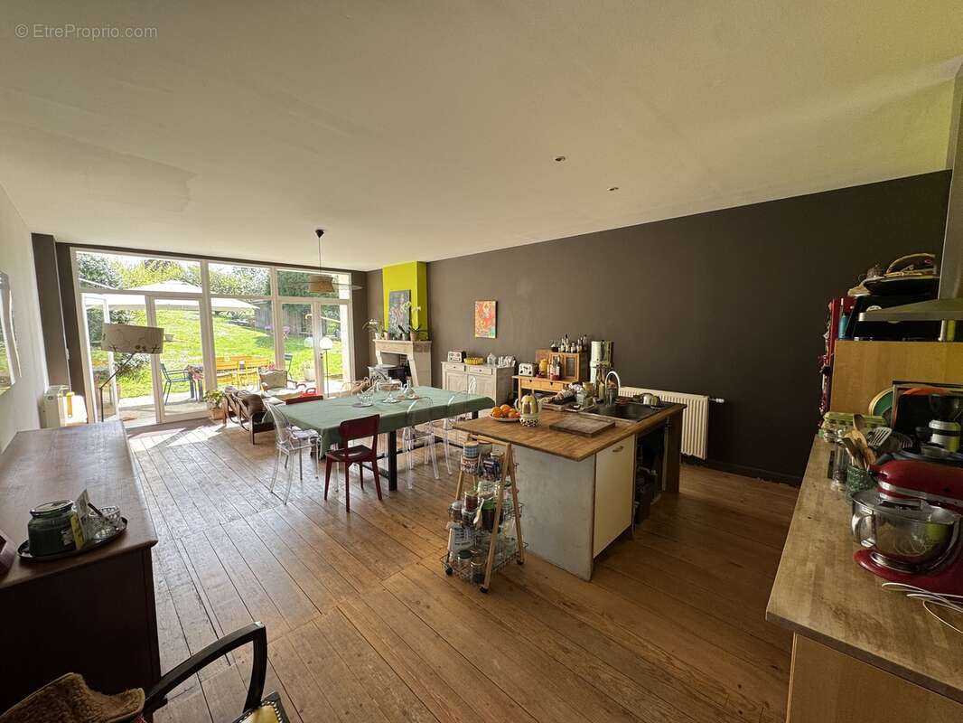 Maison 310 m² à Barbezieux-Saint-Hilaire  - photo 79