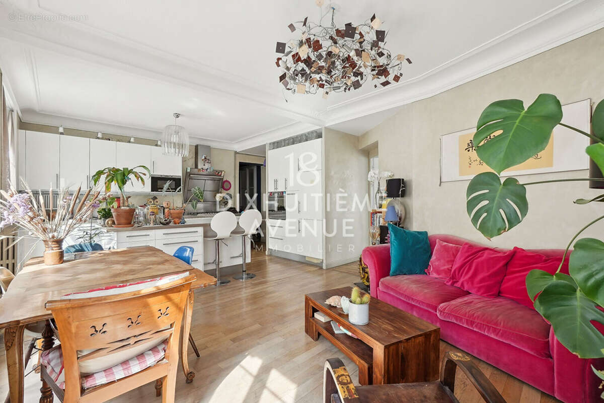 Appartement à PARIS-18E