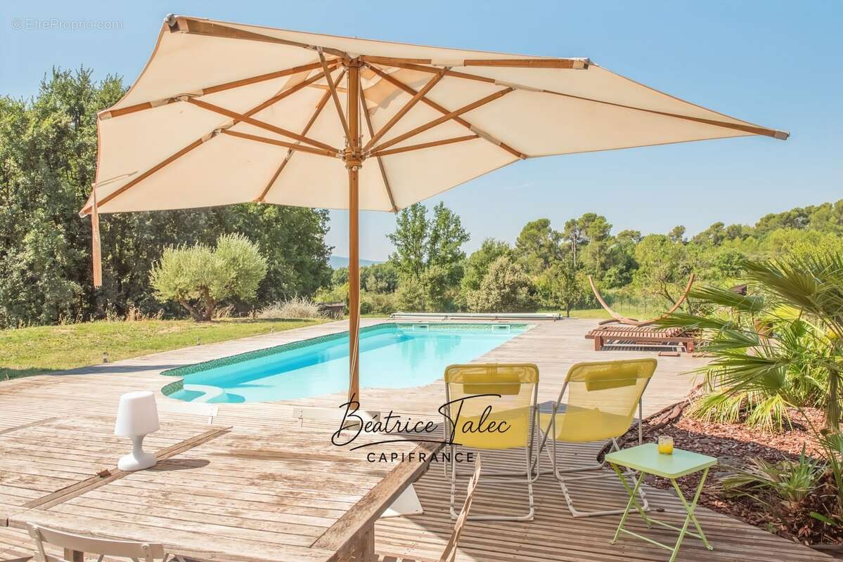 Maison de caractère avec piscine 5 pièces au cœur des vignes, double garage, 6000m2 terrain plat arboré, magnifique vue dans un  - photo 12