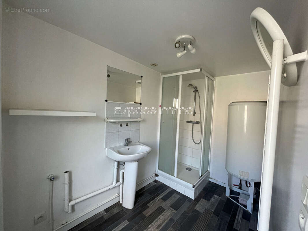 Appartement à DEVILLE-LES-ROUEN