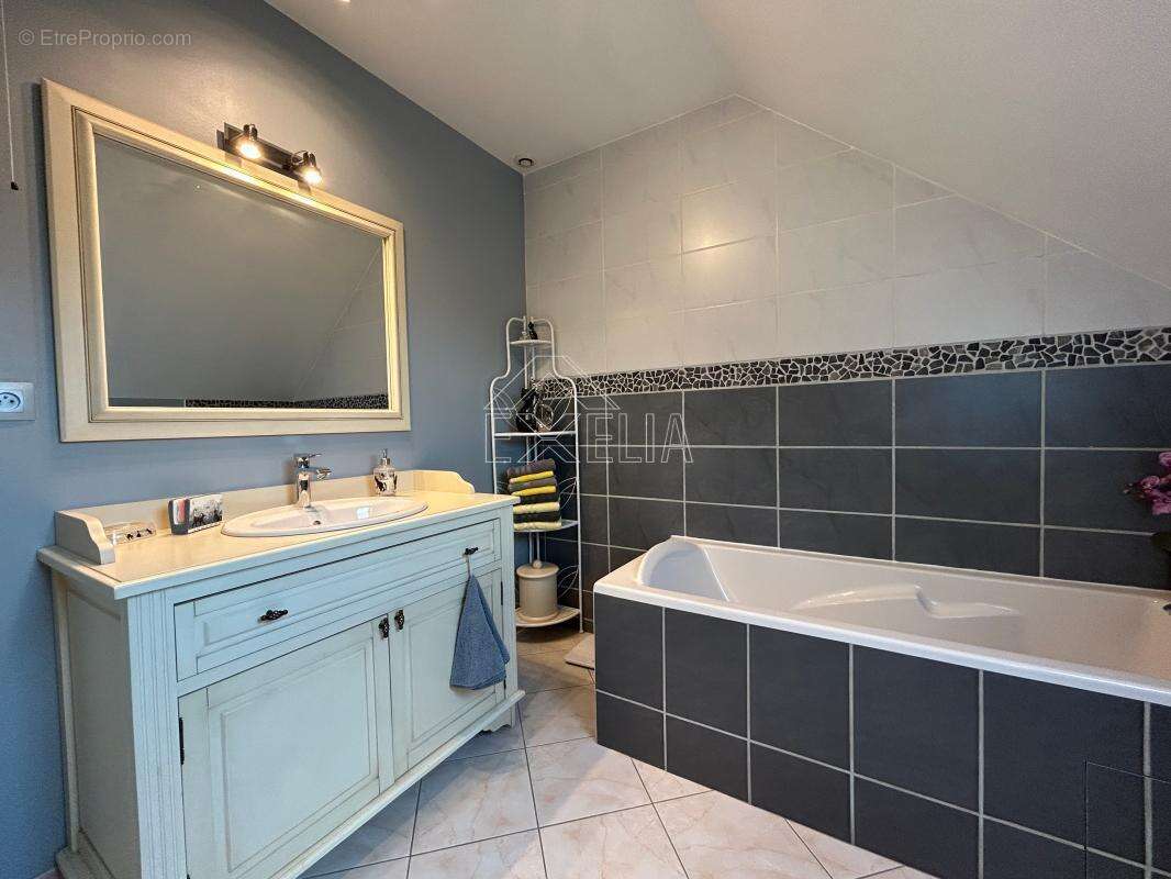 Superbe Propriété  6 pièces 130 m²  4 chambres à Buchelay - photo 15