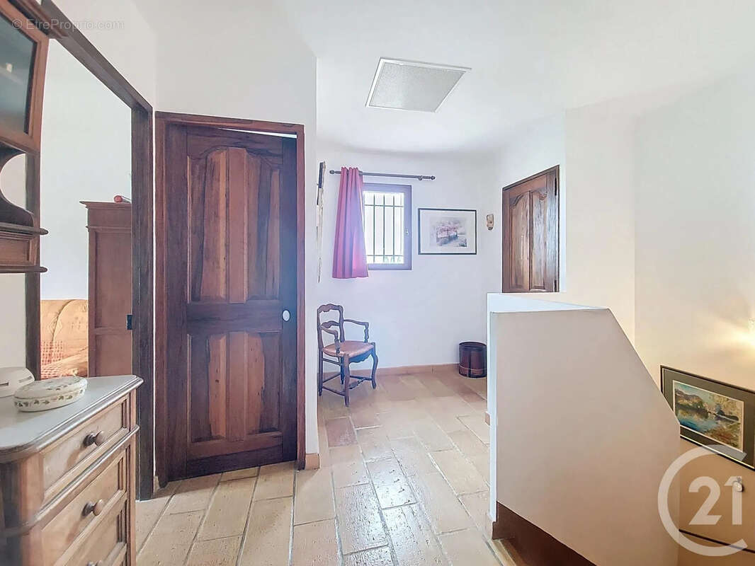 Maison à SORGUES