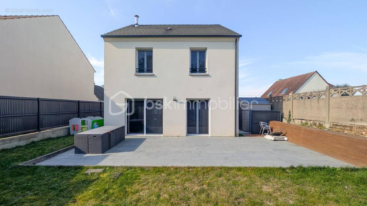 Maison à CORBEIL-ESSONNES