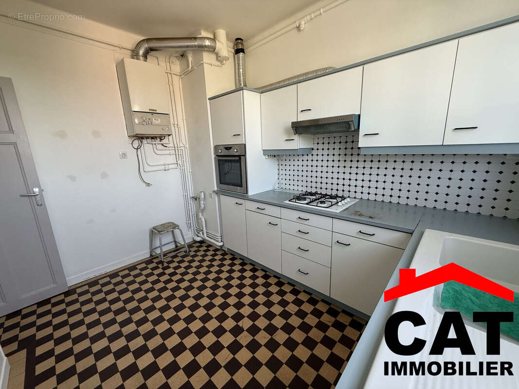 Appartement 80 m² à Montereau-Fault-Yonne  - photo 6