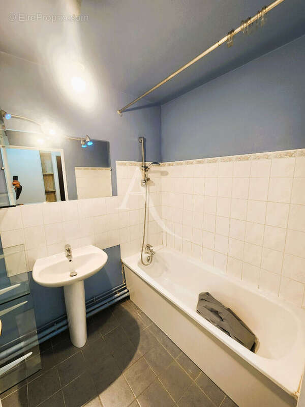 Appartement à FRESNES