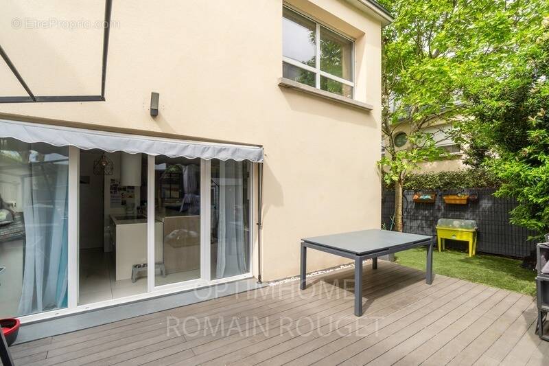Maison à NANTERRE