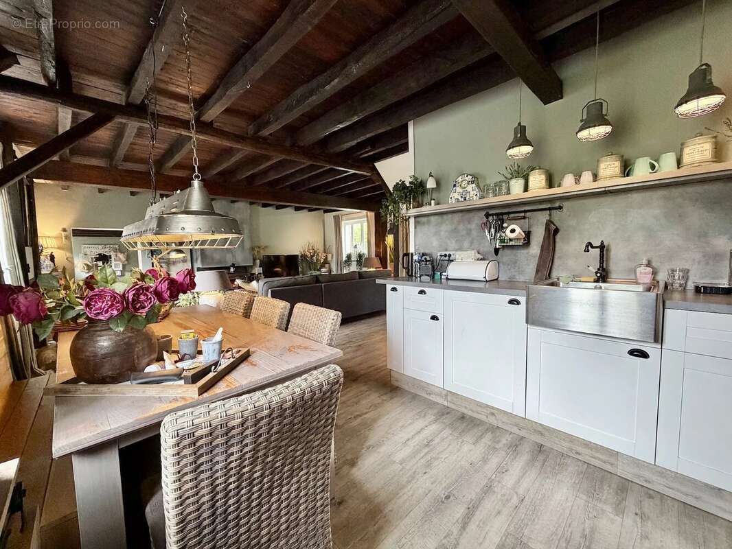 Maison à SAVIGNY-POIL-FOL