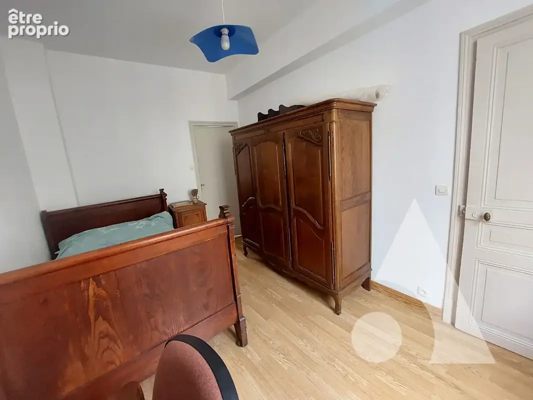 Vieux CREPY au pied des commerces - jardin - 4 chambres - photo 12