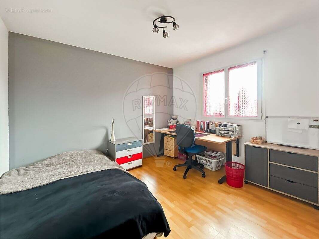 Maison à SAINTE-LUCE-SUR-LOIRE