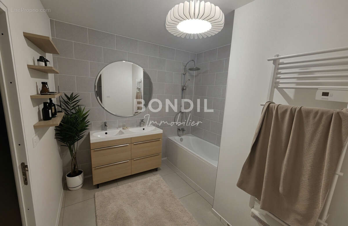 Appartement à PERTUIS