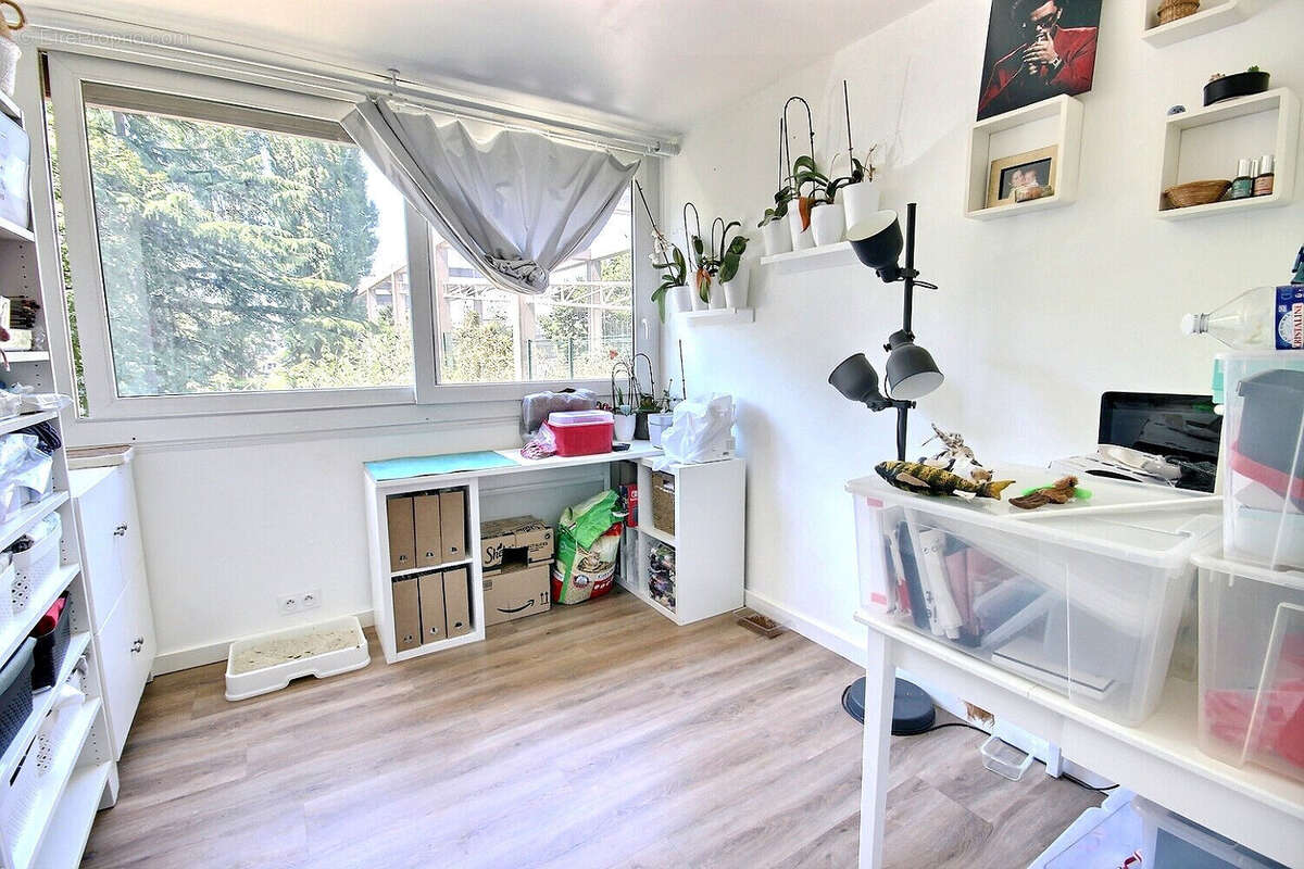Appartement à FRESNES
