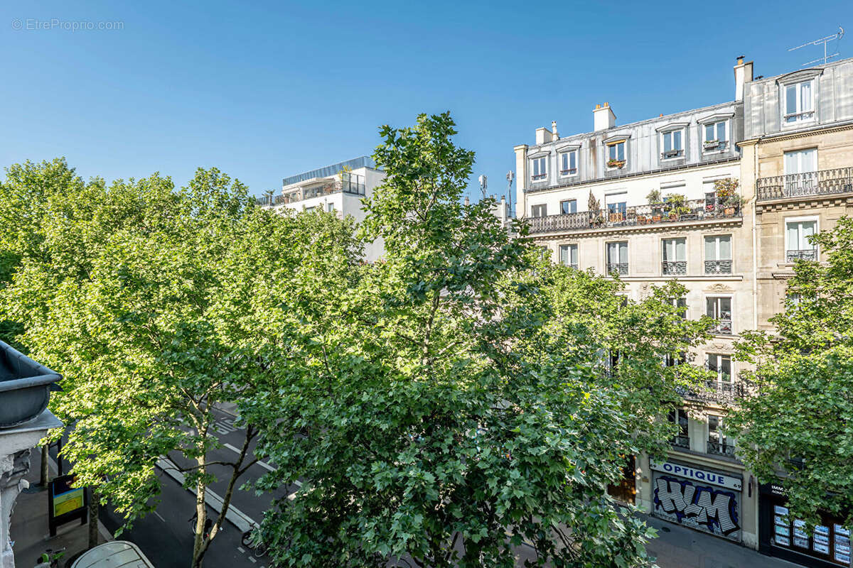 Appartement à PARIS-18E